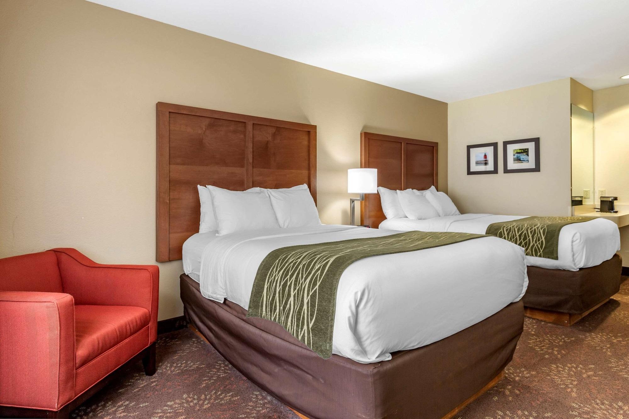 Comfort Inn Okemos - East Lansing Bagian luar foto