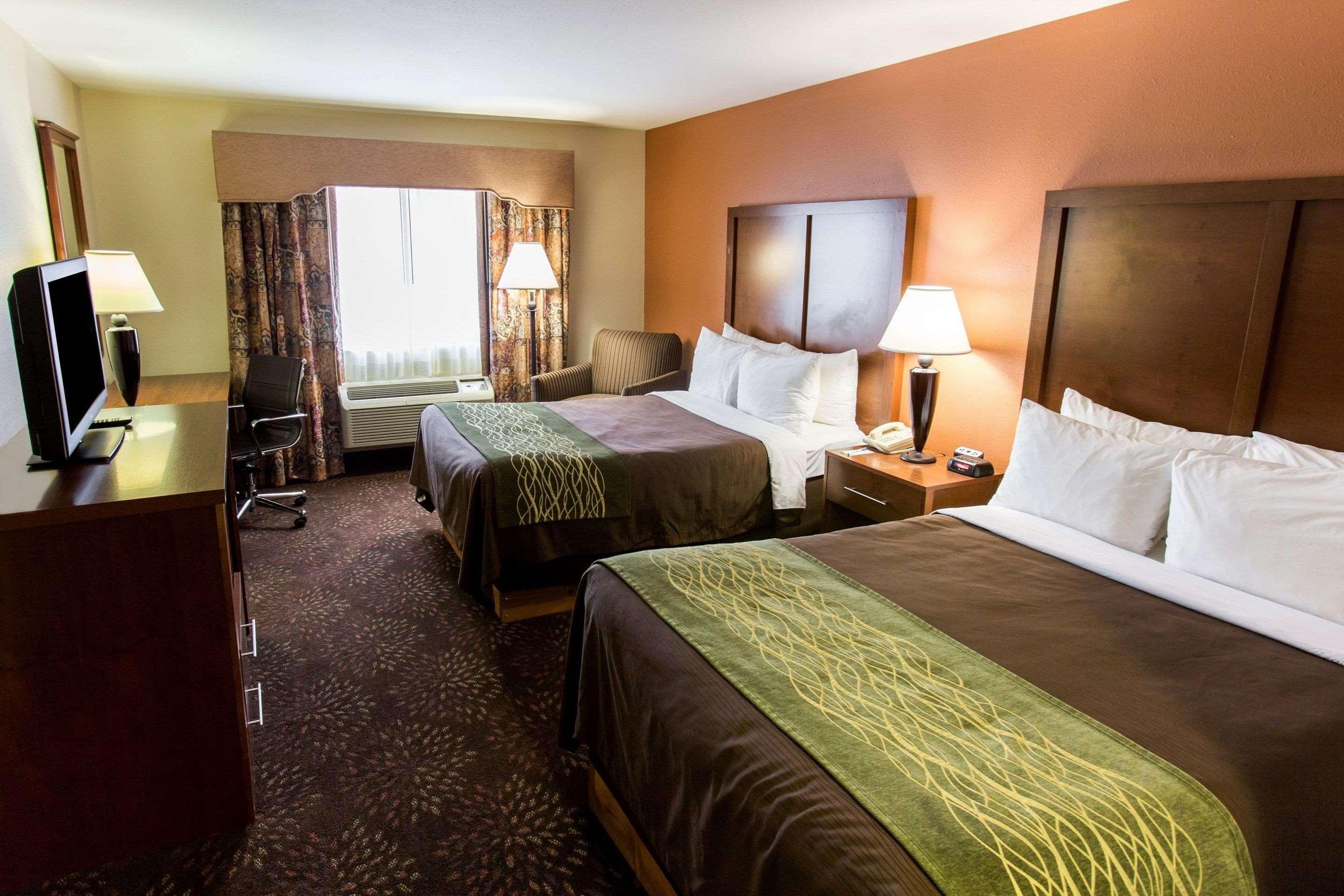 Comfort Inn Okemos - East Lansing Bagian luar foto