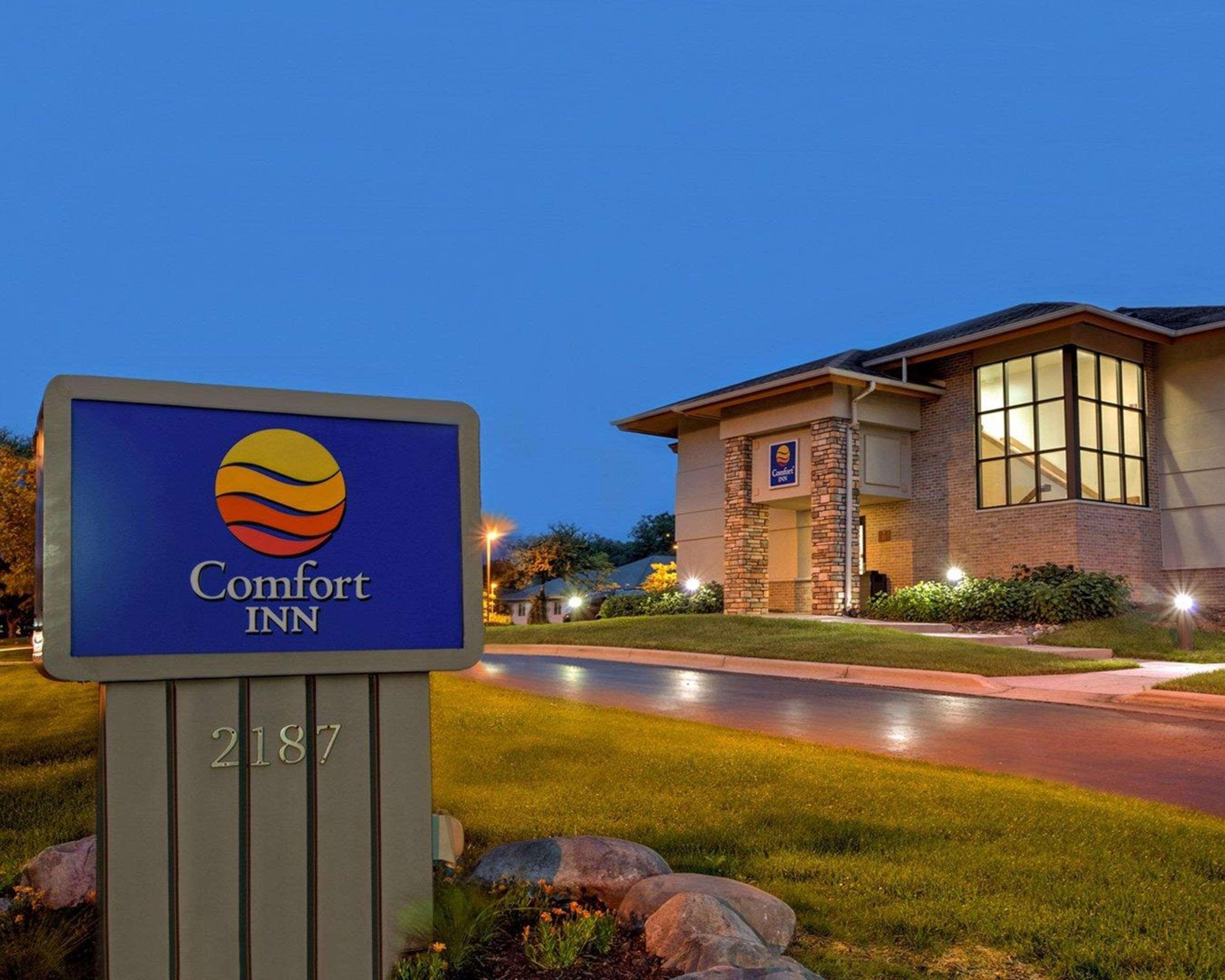 Comfort Inn Okemos - East Lansing Bagian luar foto