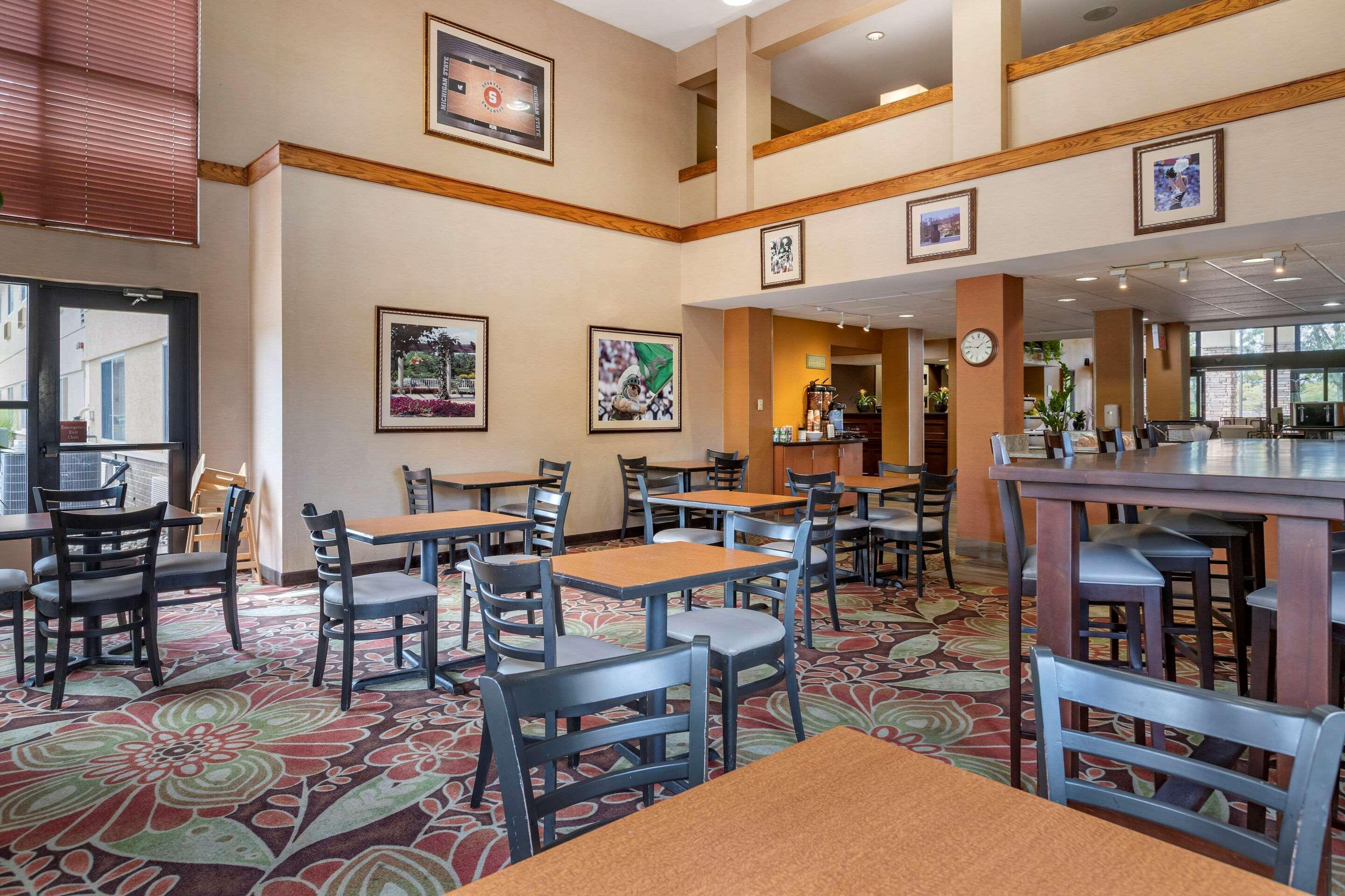 Comfort Inn Okemos - East Lansing Bagian luar foto